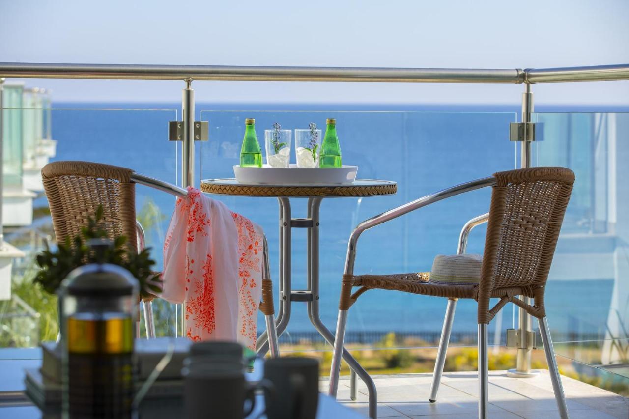 Coralli A 305 Protaras Exteriör bild